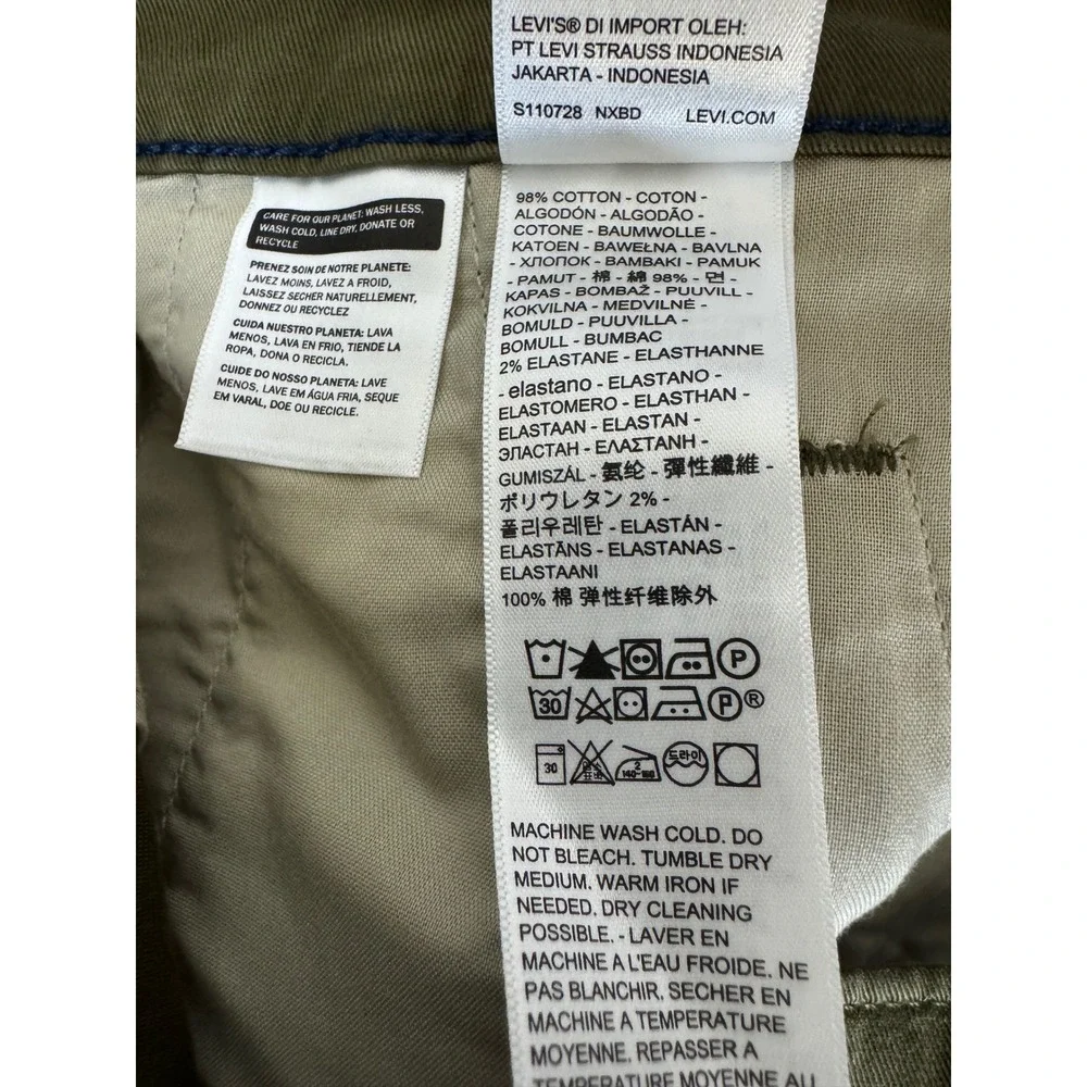 Levis XX Chino Relaxed Shorts Mens 30 Olive Green Stretch 8 Inch Inseam NWT
